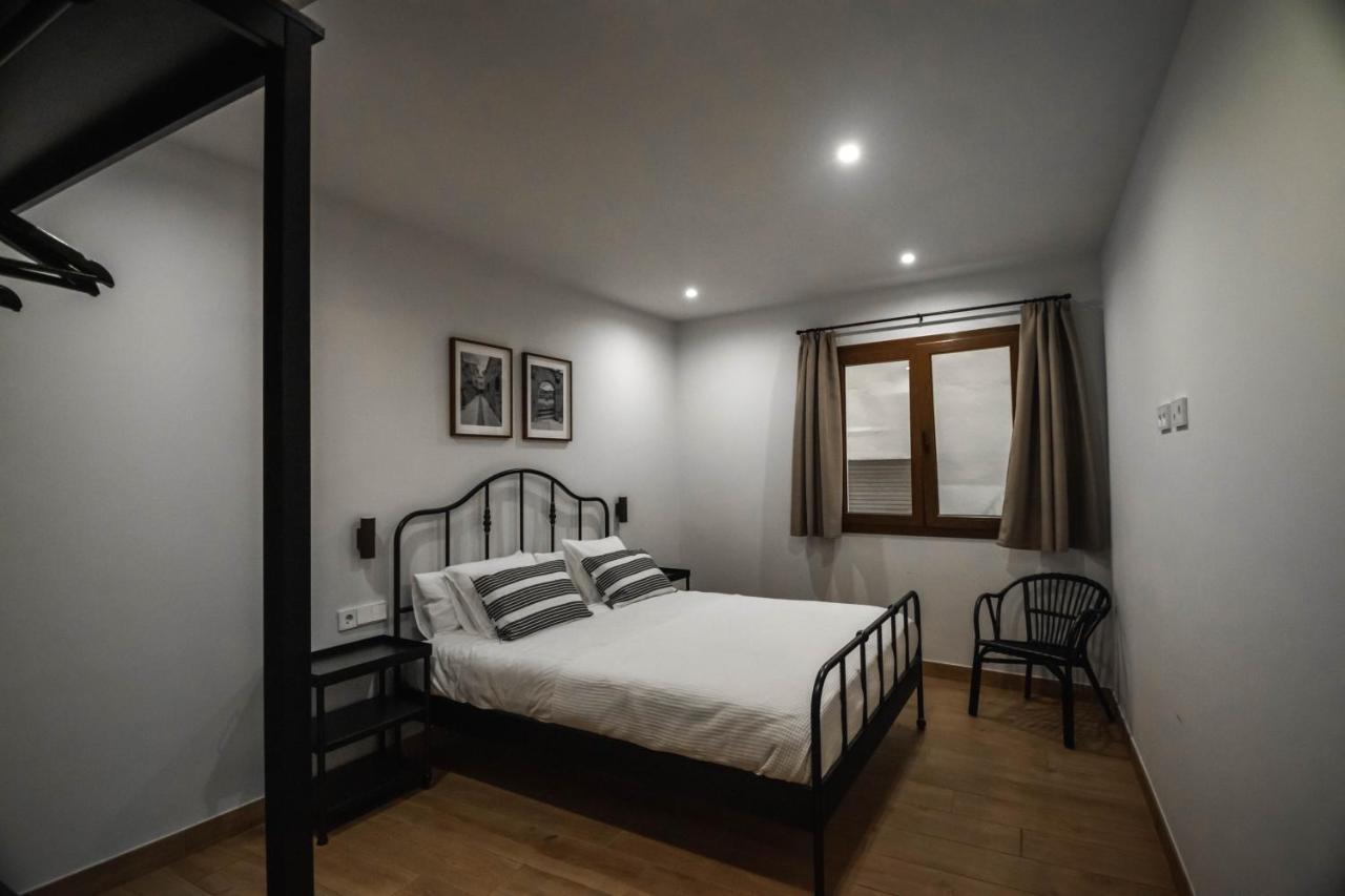 Cal Negret Rural Apartments Alos de Balaguer Exterior photo
