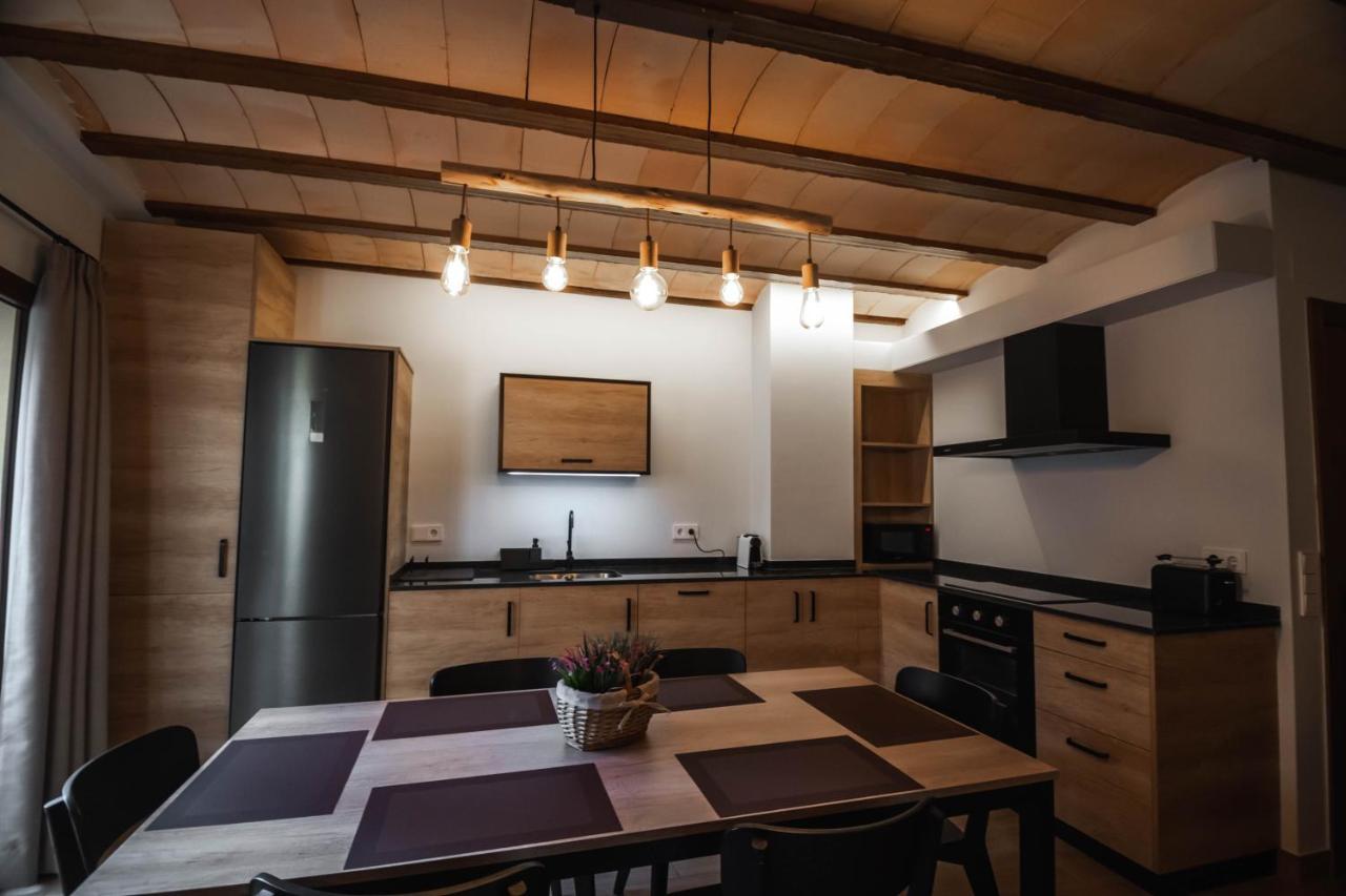 Cal Negret Rural Apartments Alos de Balaguer Exterior photo