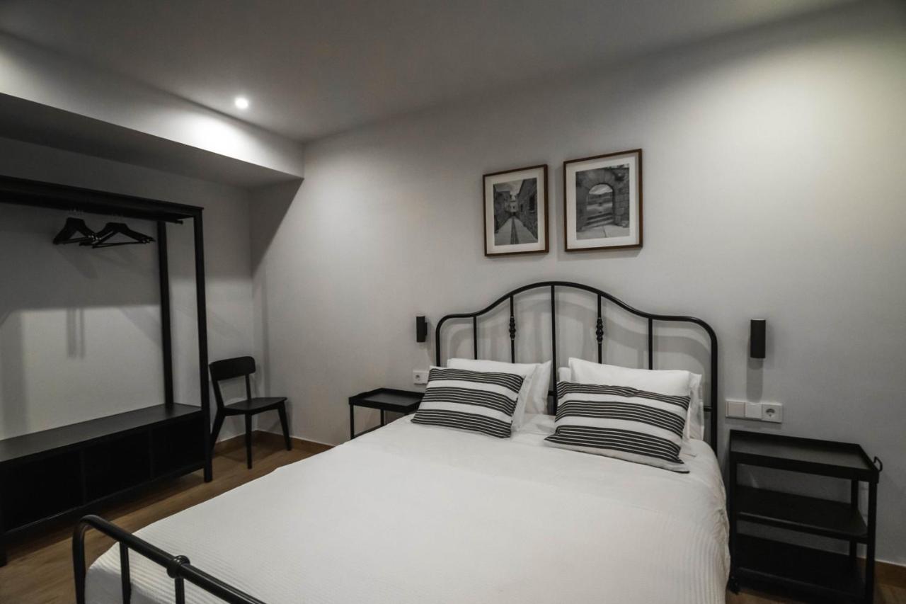 Cal Negret Rural Apartments Alos de Balaguer Exterior photo